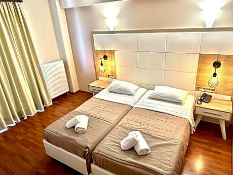 Deluxe Double or Twin Room with Pool View