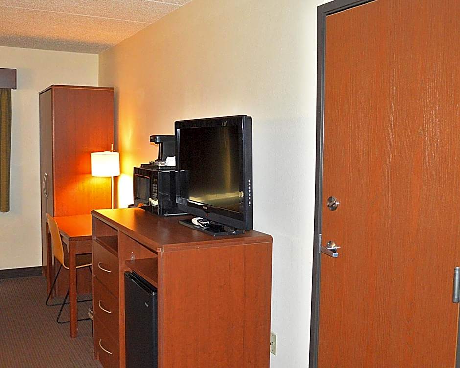 AmericInn by Wyndham Spencer