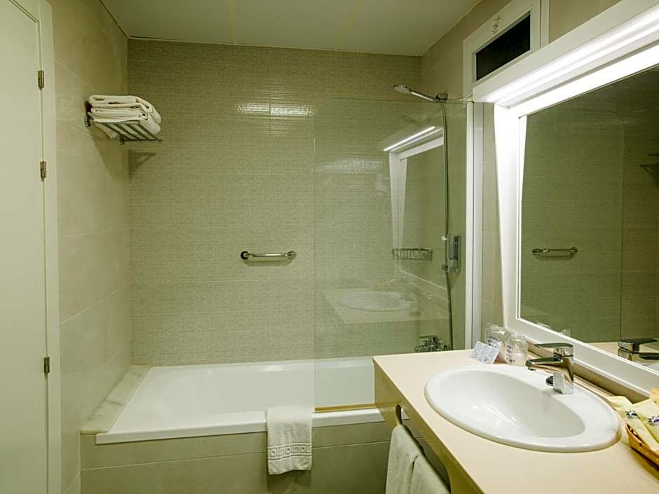 Hotel Monarque Torreblanca