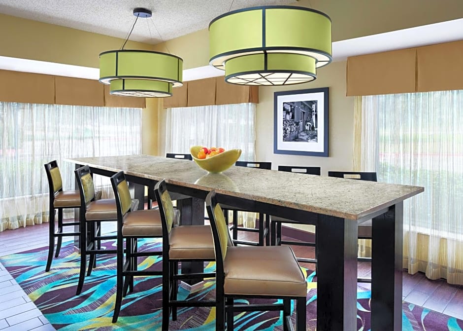 Hampton Inn By Hilton Dallas/Irving-Las Colinas