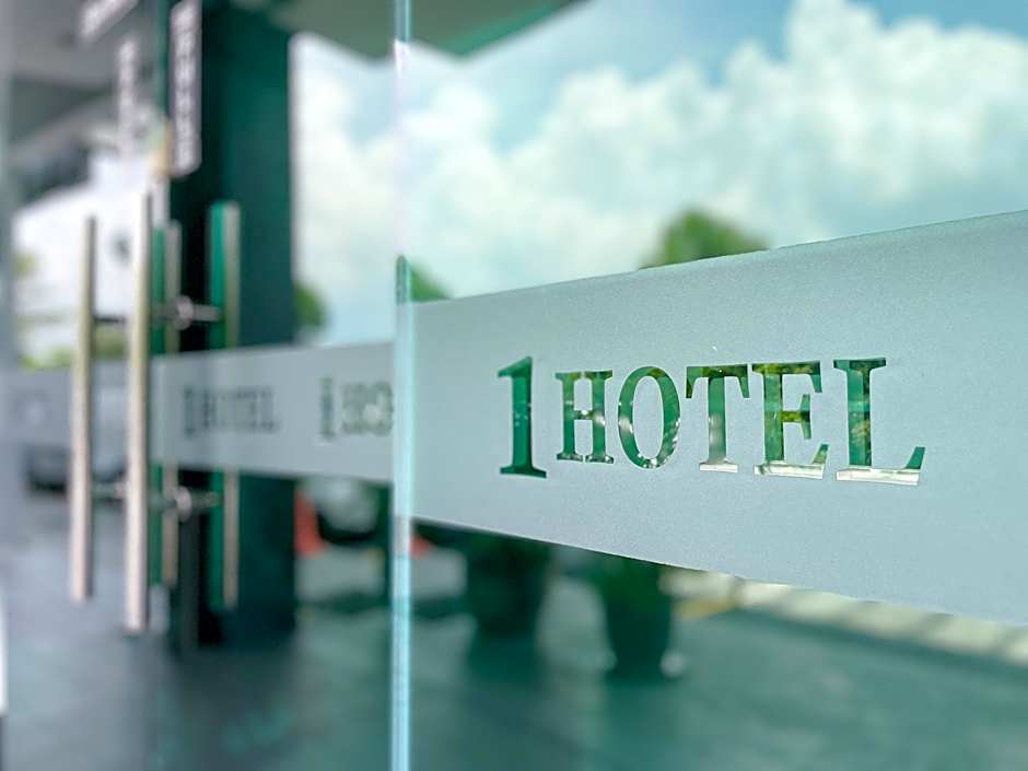 1 Hotel Mahkota Cheras