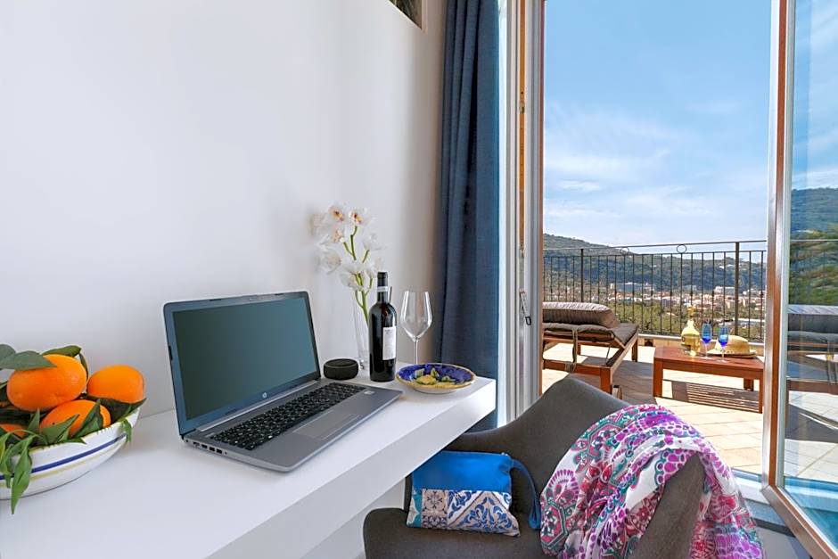 Eterea Charming Suites