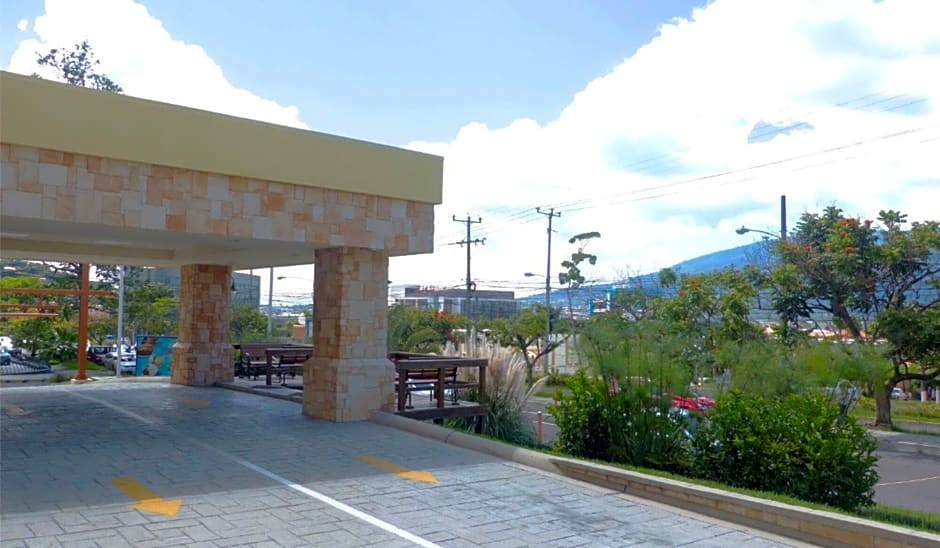 Beverly Hills: Hotel & Business