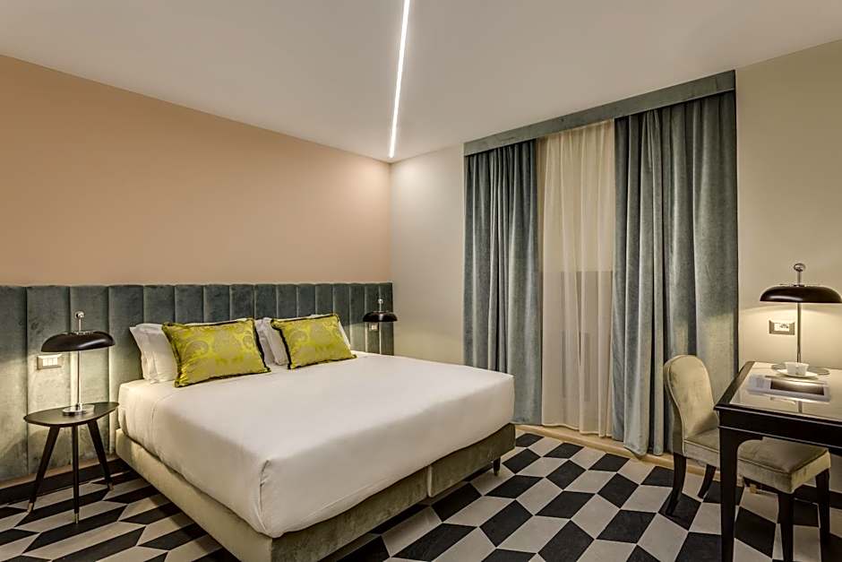 Otivm Hotel