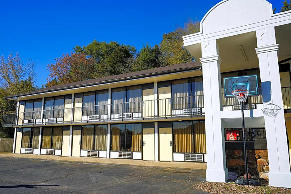 Sunset Inn Clarksville