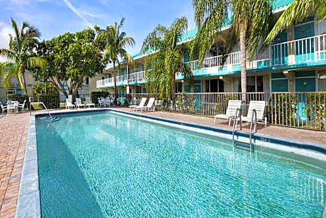 Days Inn & Suites by Wyndham Fort Pierce Midtown