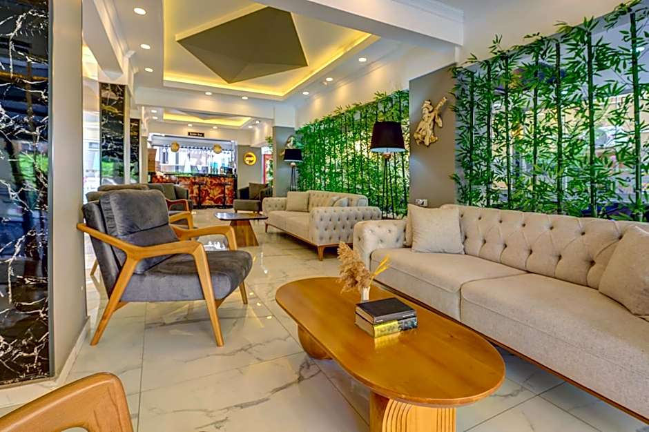 Miss Cleopatra Hotel