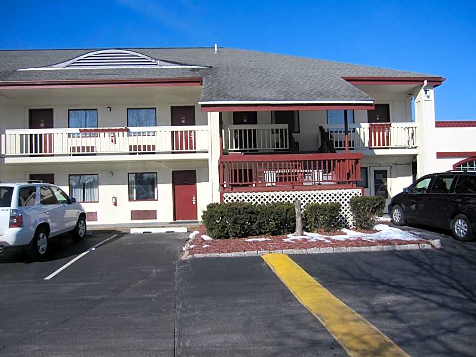 Days Inn by Wyndham Queensbury/Lake George