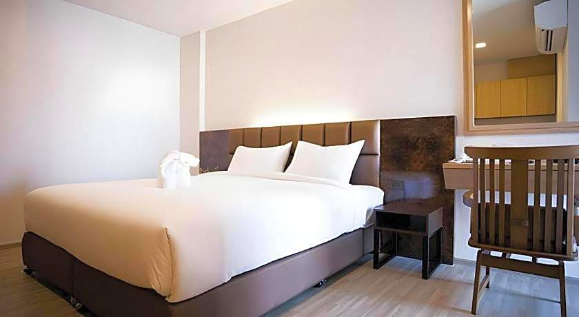 B2 Amata Nakorn Premier Hotel