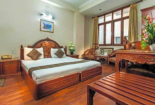 Hotel Sunstar Residency