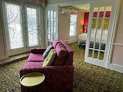 Stafford's Bay View Inn