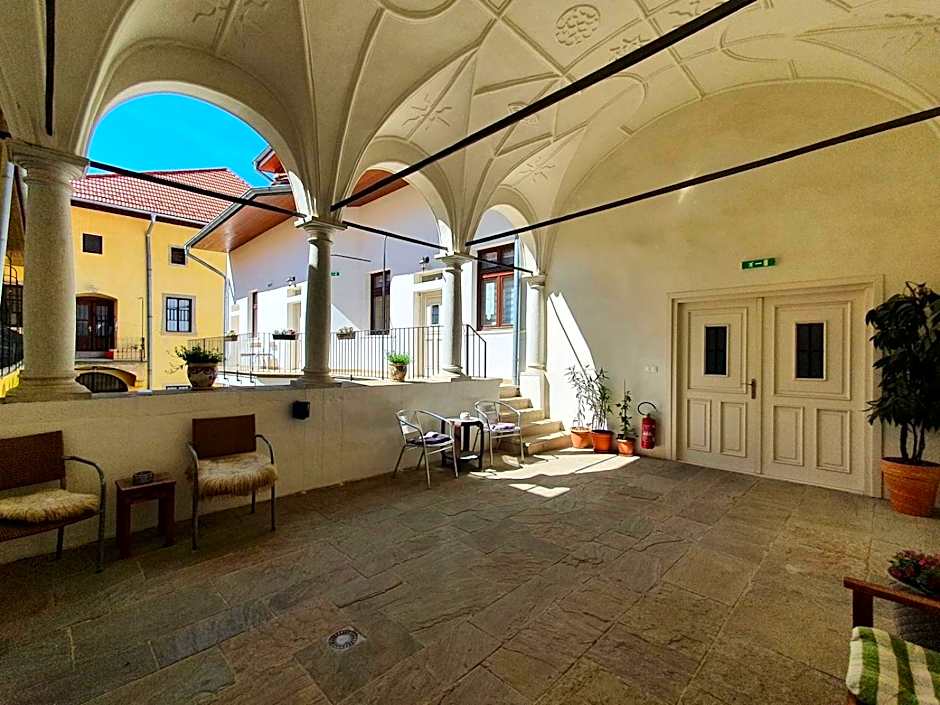 APARTMÁNY LEVOČA self check in