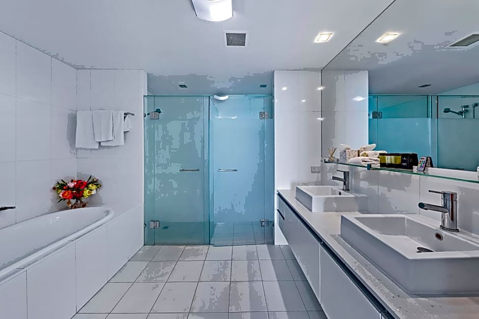 Peninsula Airlie Beach