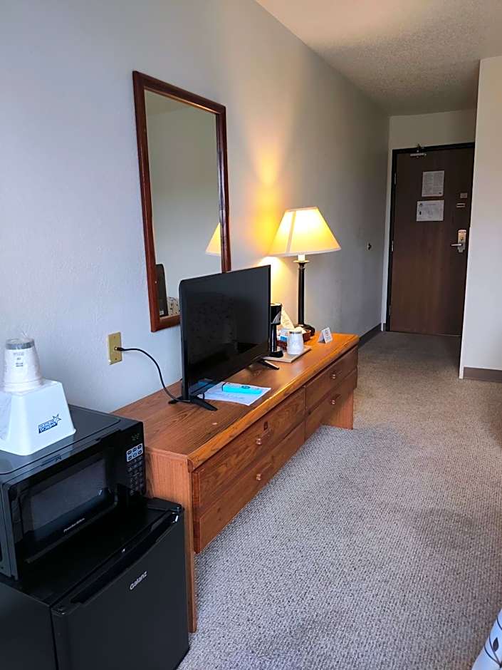 Americas Best Value Inn and Suites International Falls