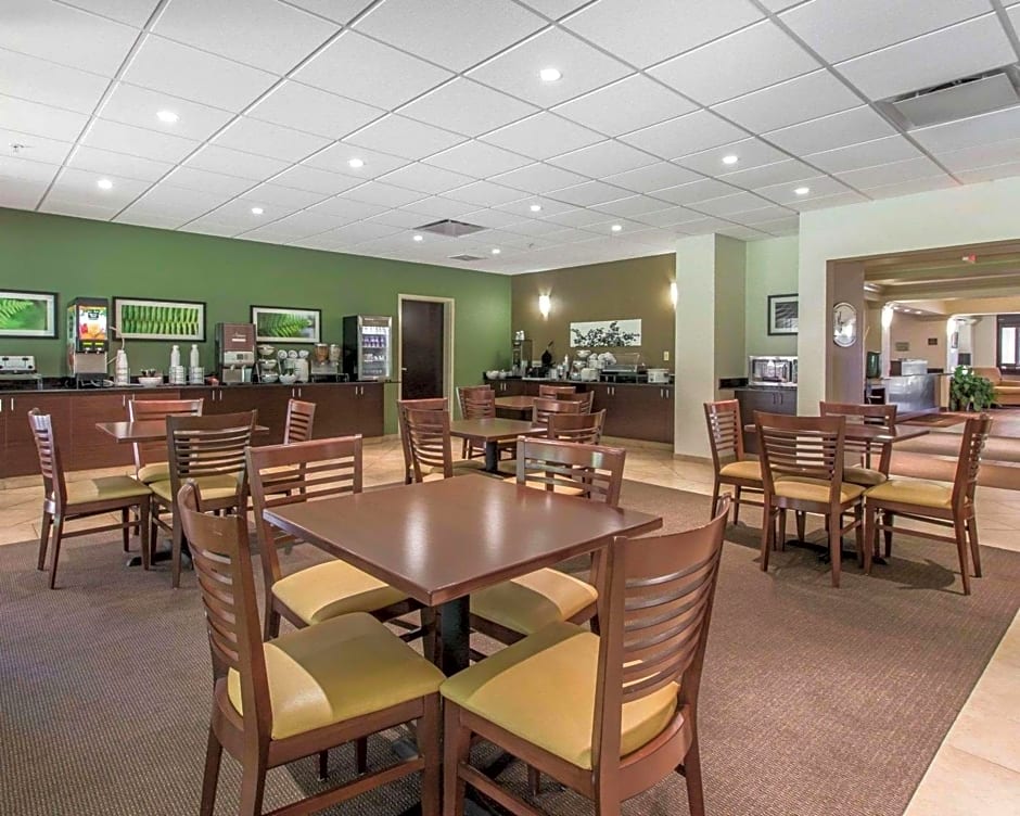 Sleep Inn & Suites
