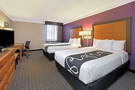 1 King Bed Deluxe Room Non-Smoking