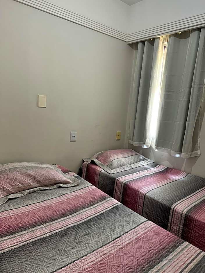 Em Ondina, atravessou praia! Subiu escada piscina!