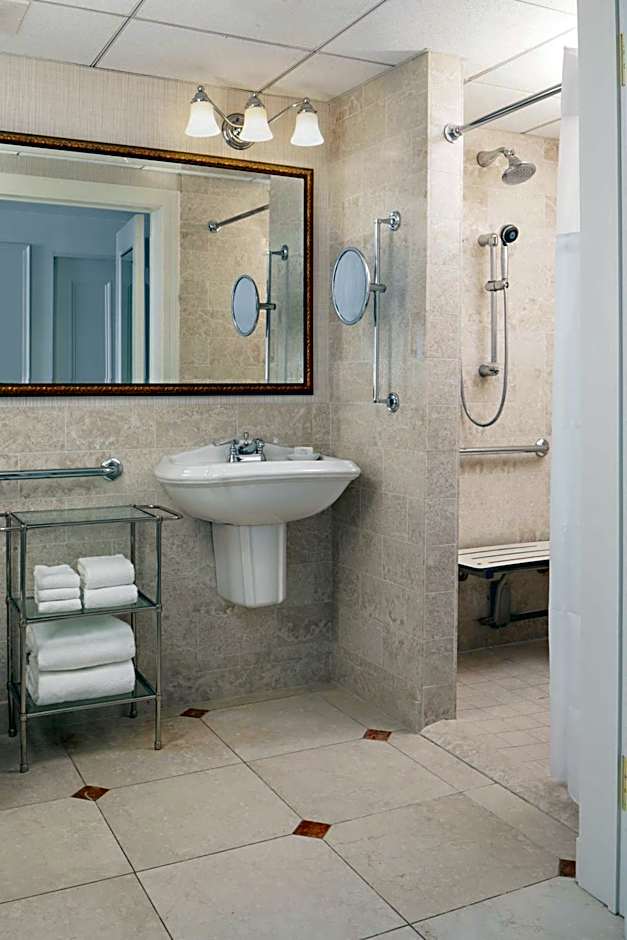Amway Grand Plaza Hotel, Curio Collection by Hilton