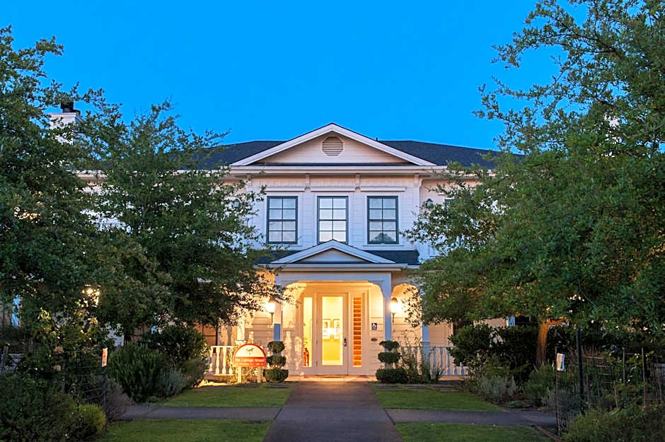 MacArthur Place Inn & Spa