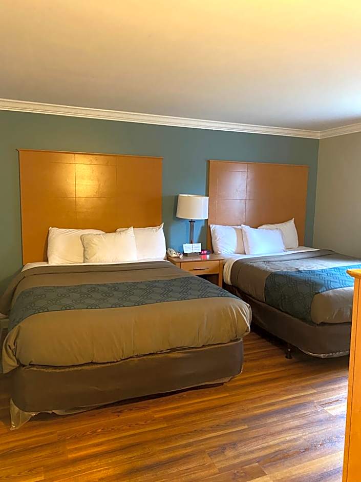 Econo Lodge At The Falls North