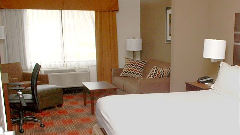 Holiday Inn Express & Suites La Vale/Cumberland By IHG