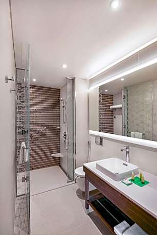 King Bed ( with sofa bed)