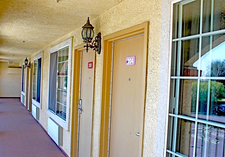 Crystal Inn Suites & Spas