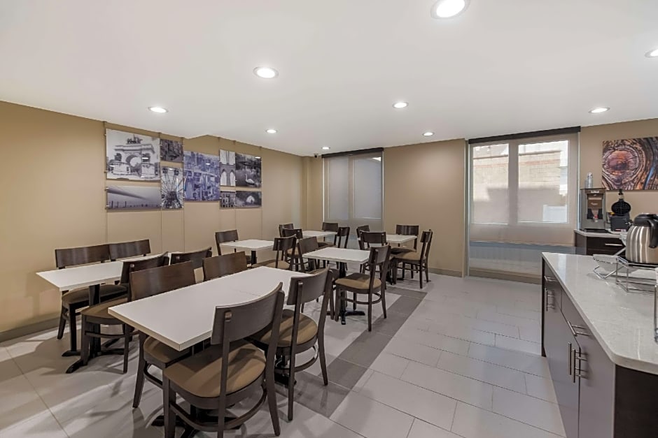 Sleep Inn Brooklyn - Sheepshead Bay