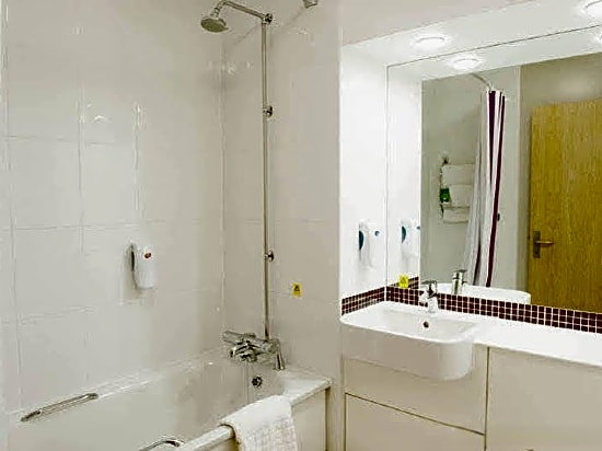 Premier Inn Lincoln City Centre