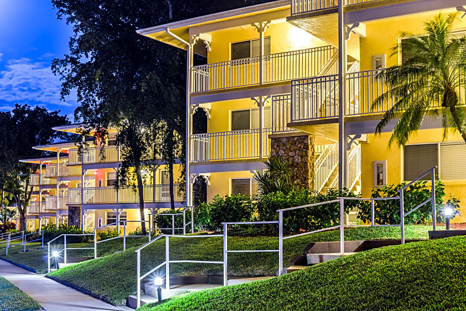 Hilton Vacation Club Charter Club Naples Bay