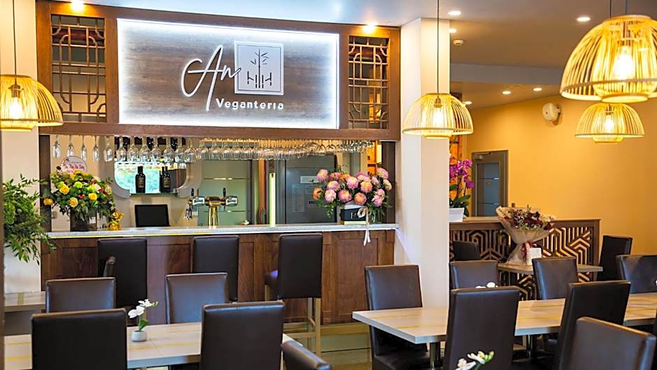 Lifestyle Hotel