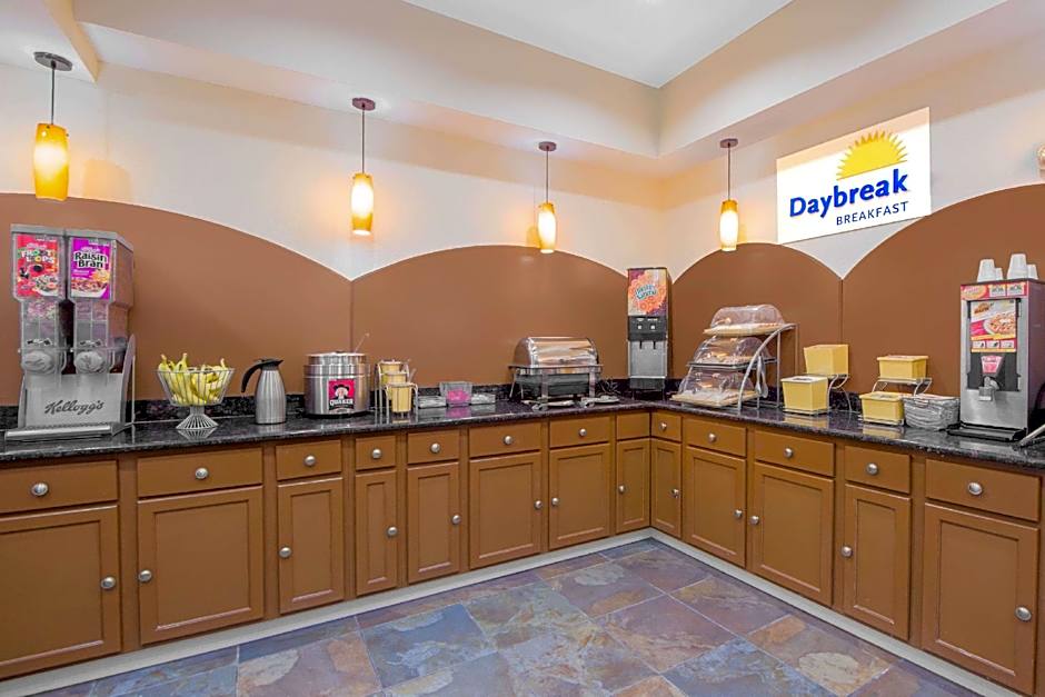 Days Inn by Wyndham Lubbock South