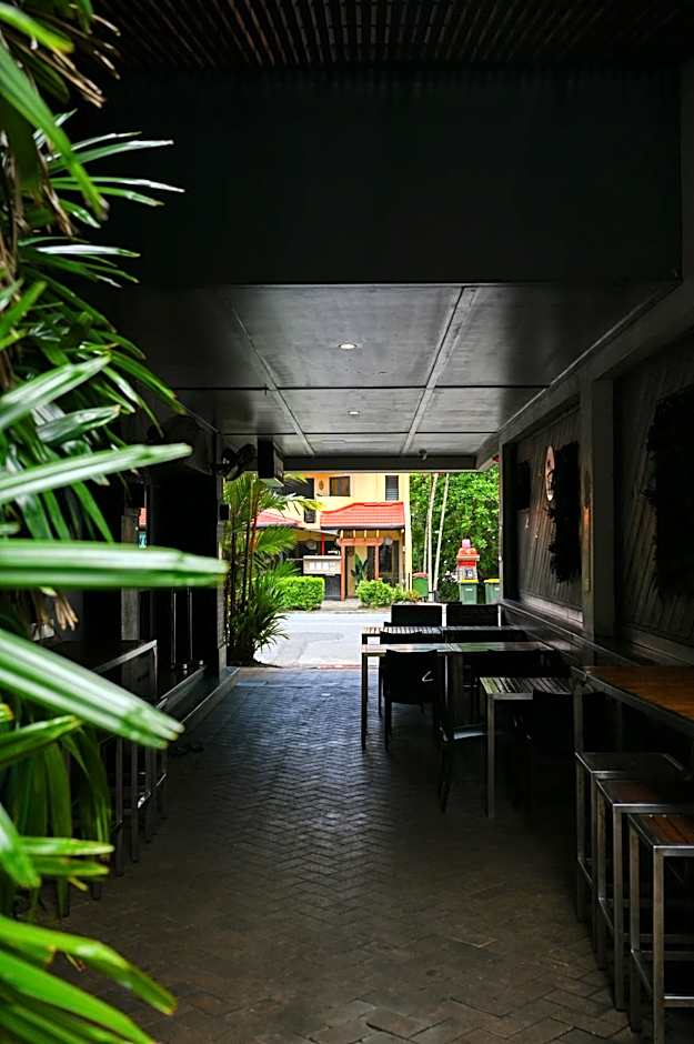 Global Backpackers Youth Hostel
