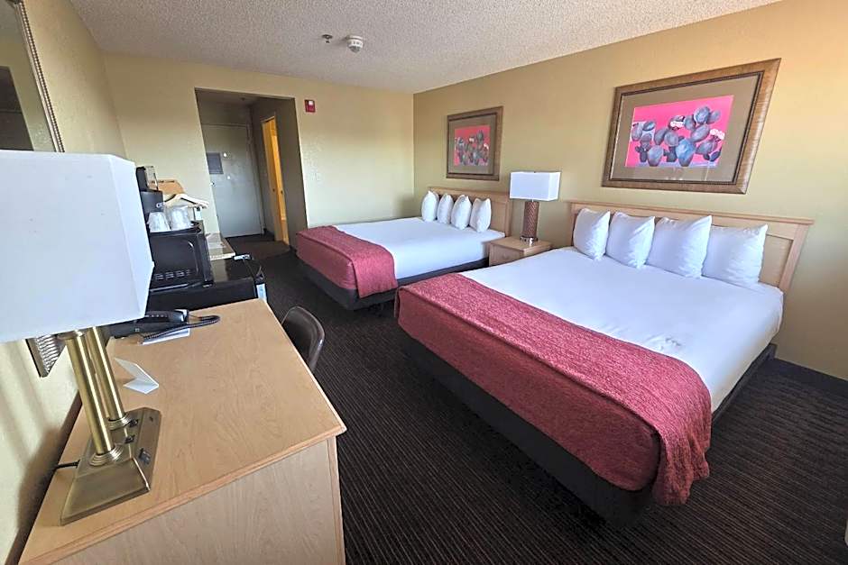 Oxnard Inn Lancaster