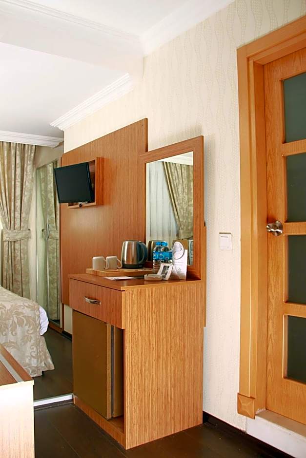 Kozan City Hotel