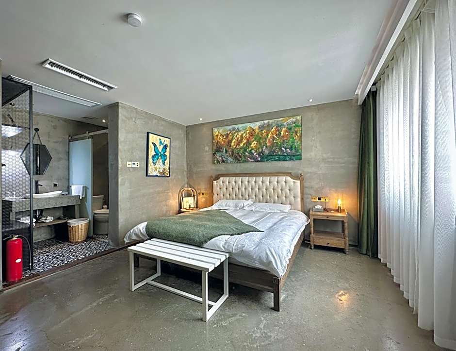 Suzhou Unique Space Design Art Hotel