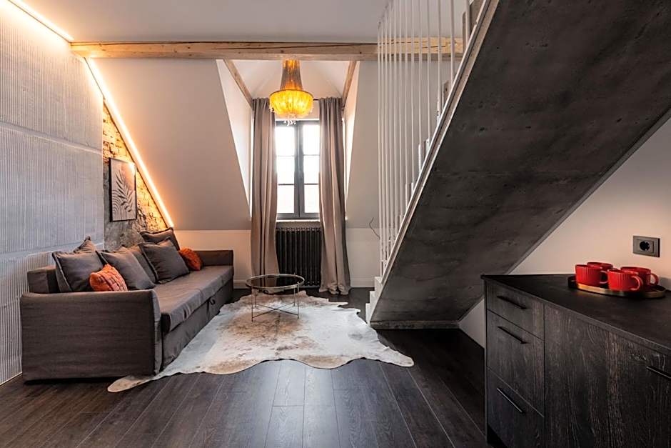 Turgaus Self Check-in Old Town Aparthotel