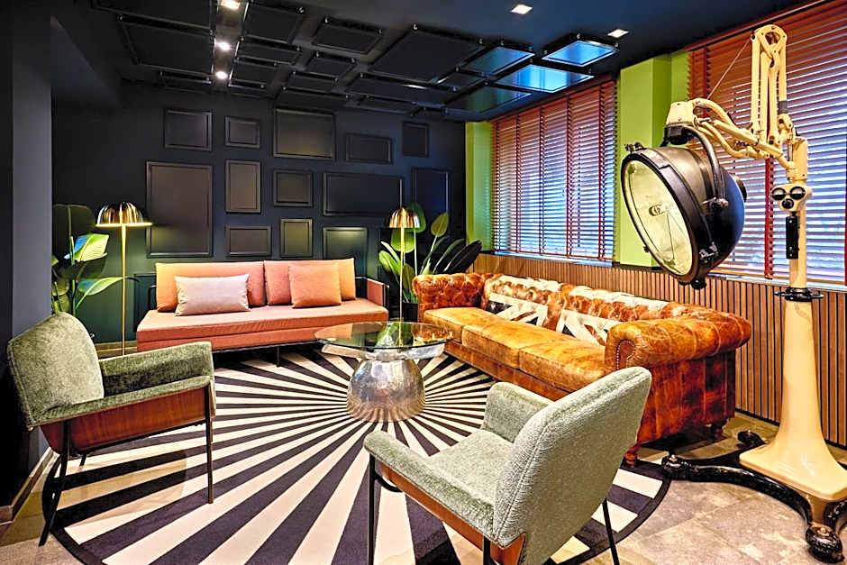 the Deutz, a Tribute Portfolio Hotel