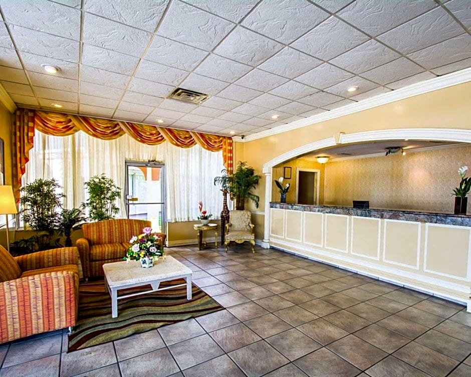 Econo Lodge Port Canaveral Area