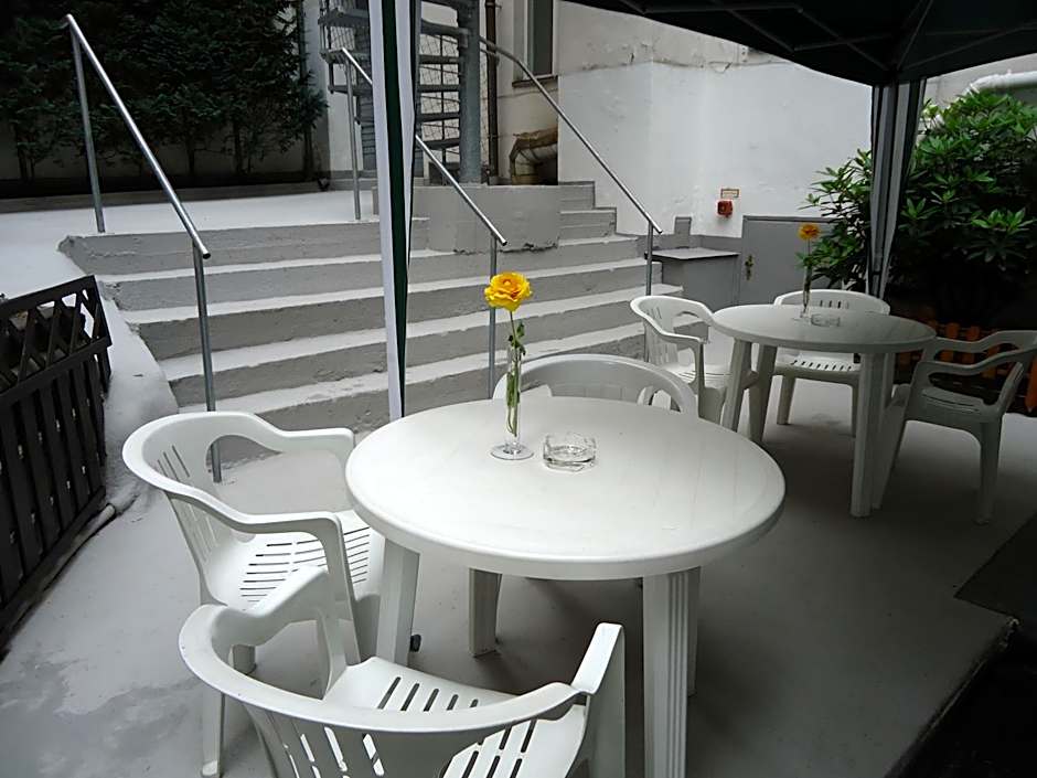 Hotel Adam