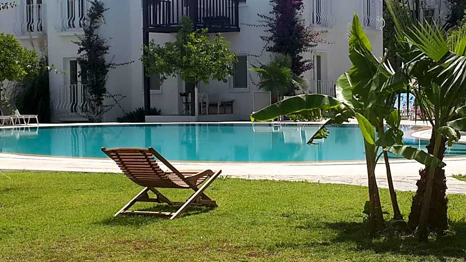 Photo 1 of 31 of Meis Hotel