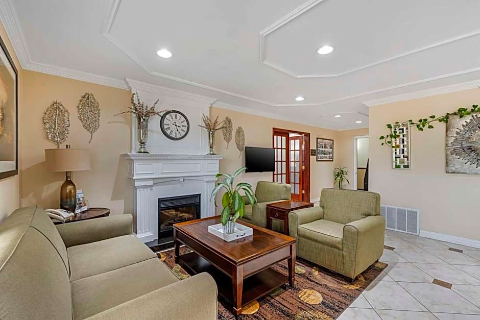 Best Western Pineywoods Inn