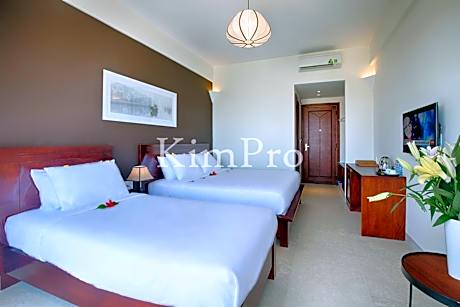 Junior Suite with Balcony