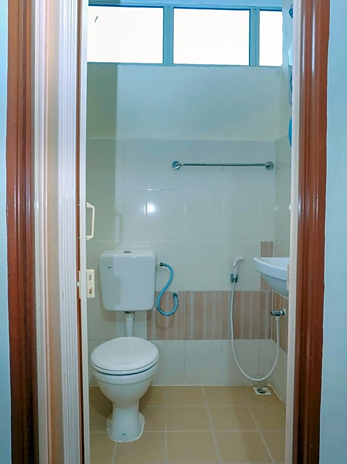 OYO 90180 Gemilang Hotel Kerteh