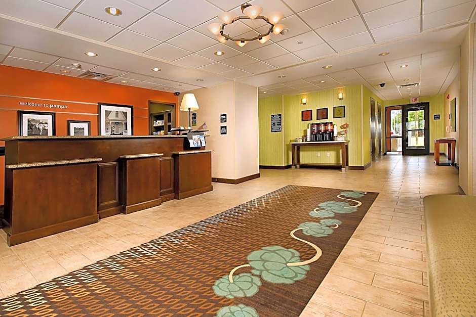Hampton Inn By Hilton Pampa