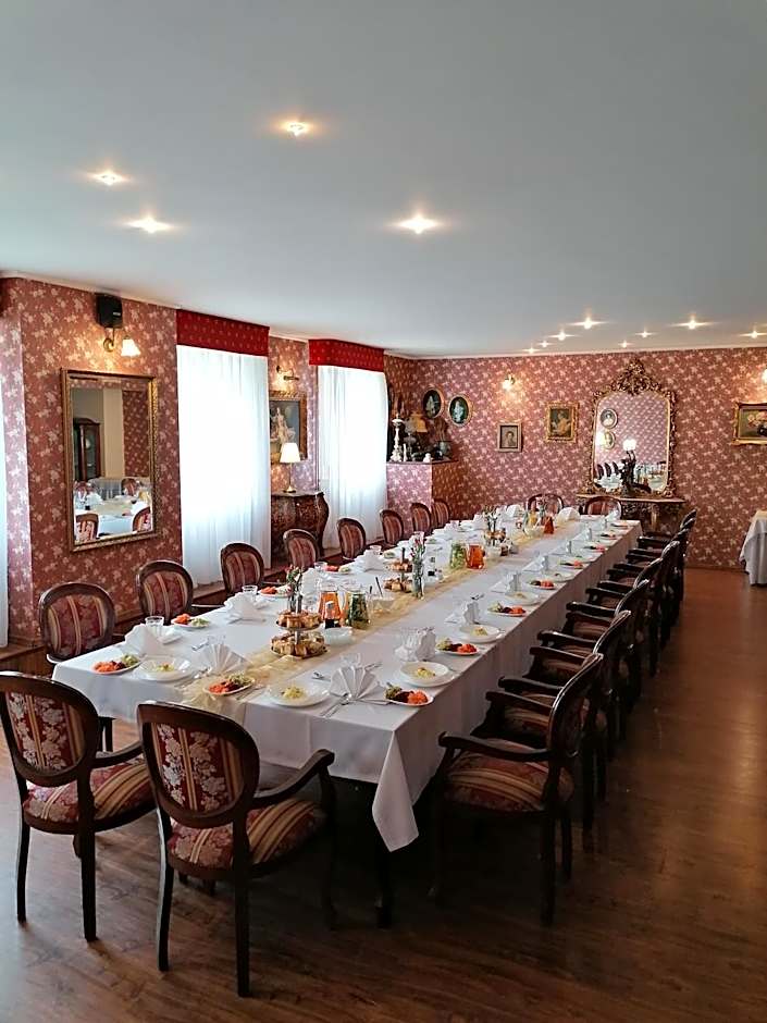 Hotel i Restauracja Chopin