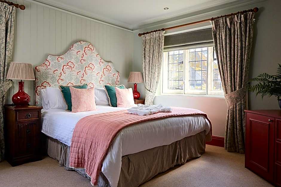 Stone House Hotel