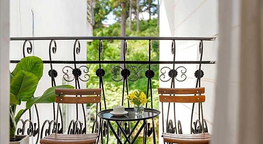 TTR Moonstone Apart Hotel