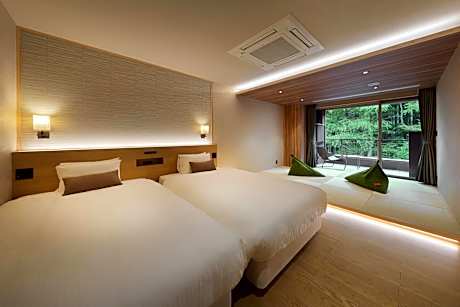 Suite with River View