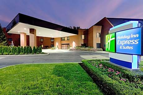 Holiday Inn Express Mentor Banquet Center By IHG